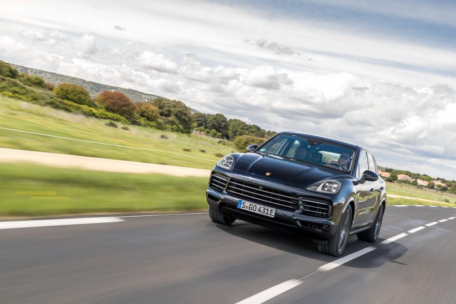  Porsche Cayenne E-Hybrid (PO536) 2018 года  (WW) (фото 37 из 85)